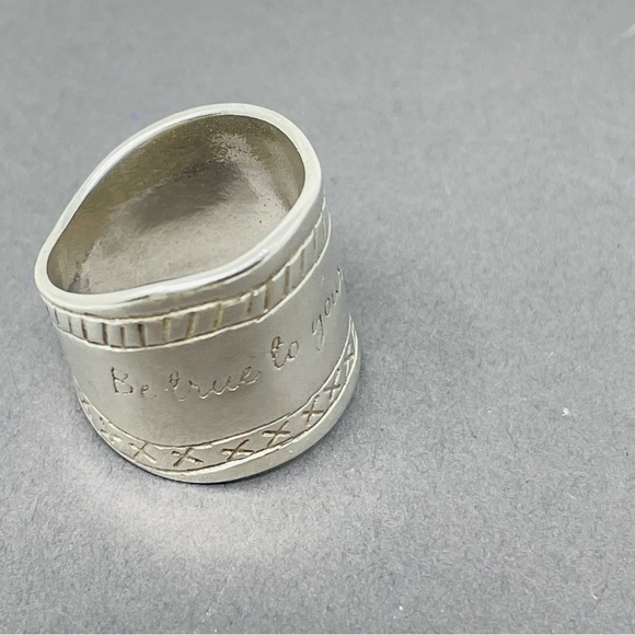 Silpada .925 Sterling Silver Be True To Your Dreams Ring R1820 - Picture 4 of 8